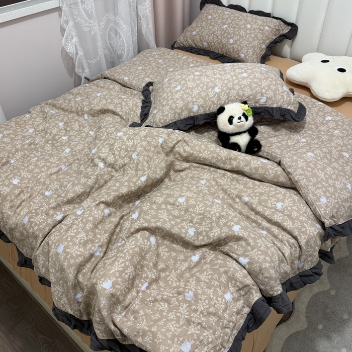 91家纺网 家纺一手货源 找家纺 疆东 【疆东】2026韩版蕾丝花边纯棉全棉双层纱四件套印花纯棉四件套法式赫本木耳花边全棉公主双层纱四件套 雪花兔