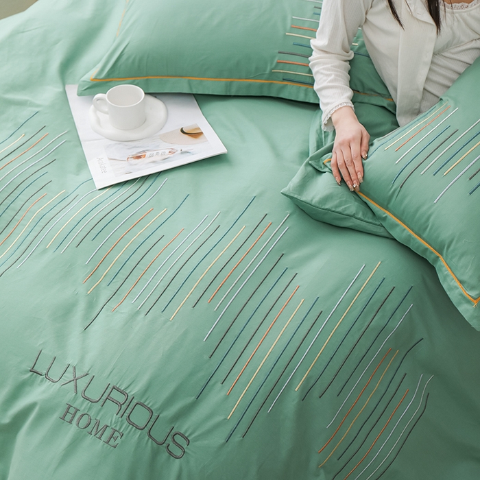 91家纺网 家纺一手货源 找家纺 疆东 疆东2026年纯色高端轻奢长绒棉纯棉全棉刺绣四件套简约素色匹马棉全棉纯棉刺绣花四件套被套床单套件 翡翠绿