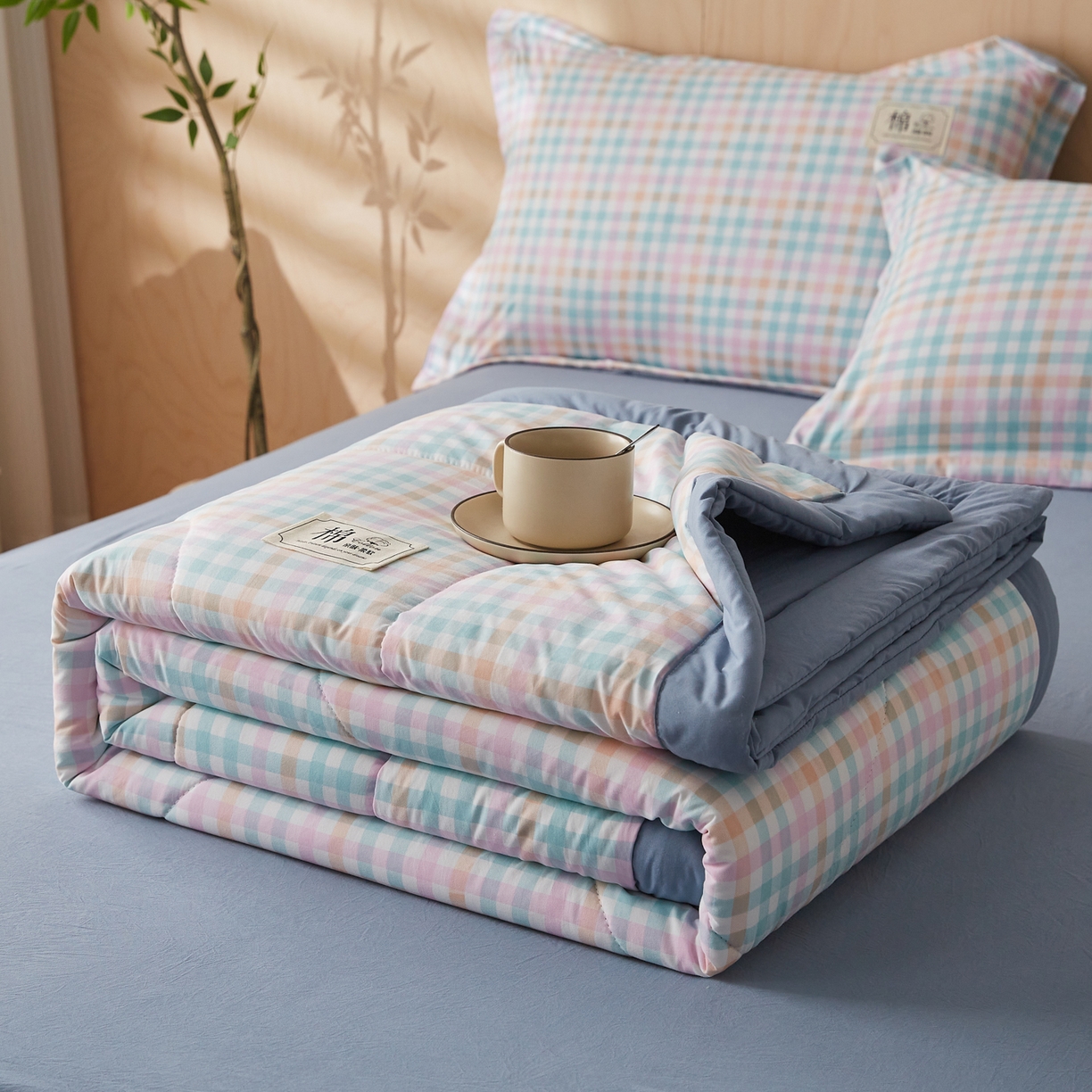 91家纺网 家纺一手货源 找家纺 帕芬鸟家纺 2026新款100%棉花夏凉被空调被夏被四件套-格子系列 冰激凌格