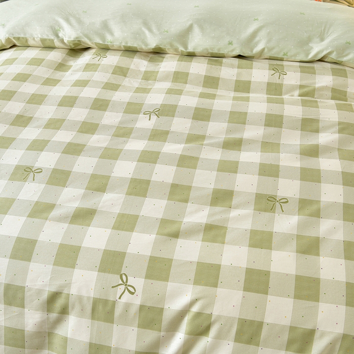 91家纺网 家纺一手货源 找家纺 绘萱家居 2026直播爆款一字绣吊边款纯棉100%全棉四件套印花百分百（喷气高品质）芥绿蝴蝶结