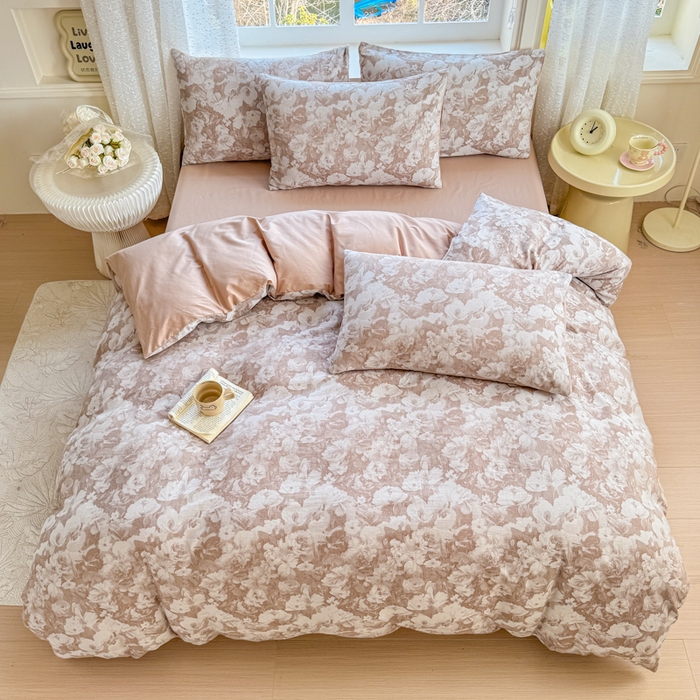 91家纺网 家纺一手货源 找家纺 疆东 疆东2026新款60支A类全棉长绒棉纯棉色织大提花四件套水洗全棉纯棉厚织色织提花肌理被套四件套单品 春序咖