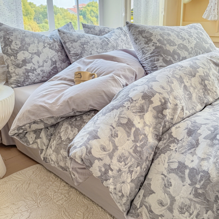 91家纺网 家纺一手货源 找家纺 疆东 疆东2026新款60支A类全棉长绒棉纯棉色织大提花四件套水洗全棉纯棉厚织色织提花肌理被套四件套单品 春序灰