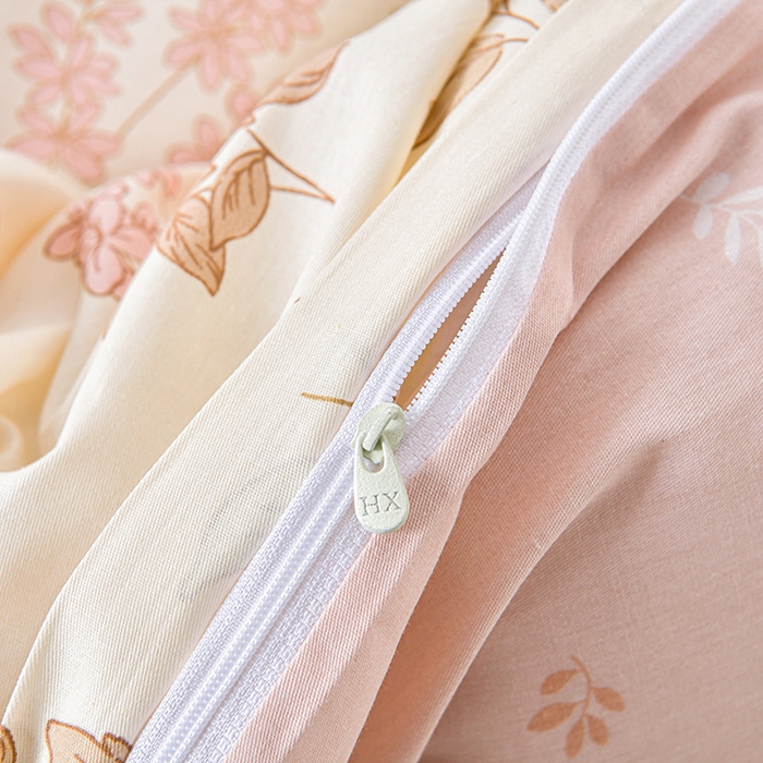 91家纺网 家纺一手货源 找家纺 绘萱家居 2026直播爆款一字绣吊边款纯棉100%全棉四件套印花百分百（喷气高品质）夏槿-桔