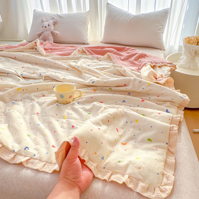 91家纺网 家纺一手货源 找家纺 疆东 2026新款韩版花边A类全棉双层纱单夏被 配包装 彩虹