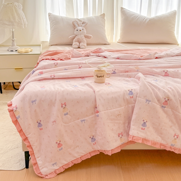 91家纺网 家纺一手货源 找家纺 疆东 2026新款韩版花边A类全棉双层纱单夏被 配包装 蝴蝶结女孩