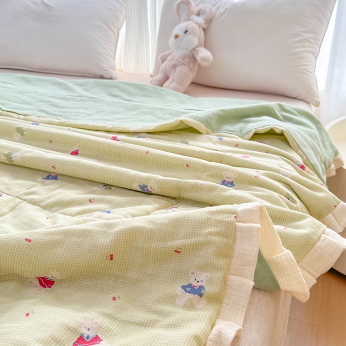 91家纺网 家纺一手货源 找家纺 疆东 2026新款韩版花边A类全棉双层纱单夏被 配包装 领带小熊