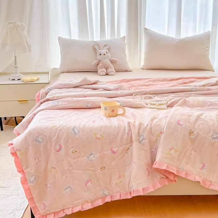 91家纺网 家纺一手货源 找家纺 疆东 2026新款韩版花边A类全棉双层纱单夏被 配包装 萌宝