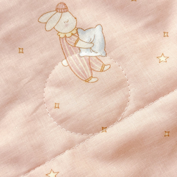 91家纺网 家纺一手货源 找家纺 疆东 2026新款韩版花边A类全棉双层纱单夏被 配包装 兔兔晚安