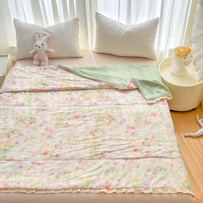 91家纺网 家纺一手货源 找家纺 疆东 2026新款韩版花边A类全棉双层纱单夏被 配包装 油画