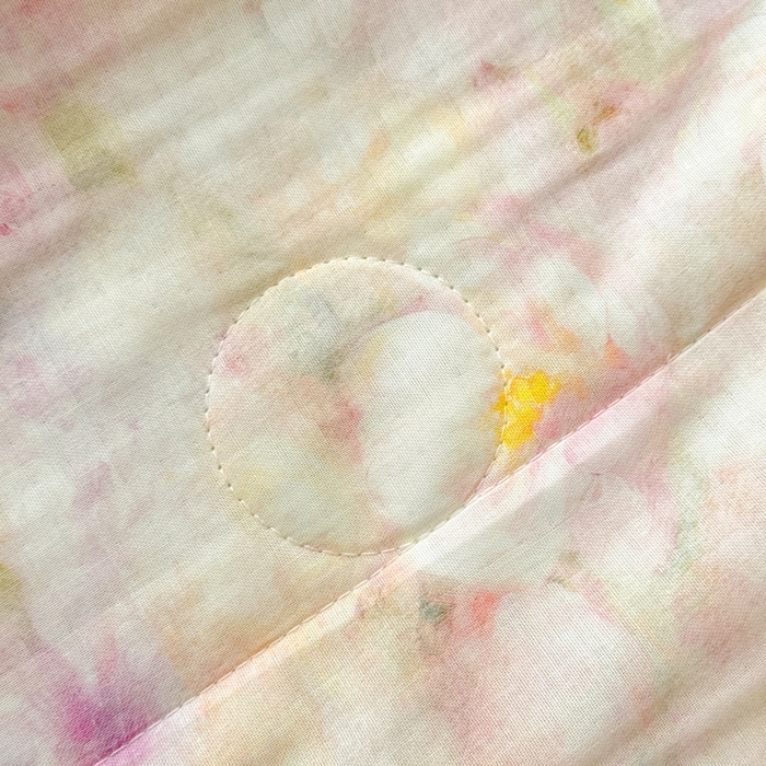 91家纺网 家纺一手货源 找家纺 疆东 2026新款韩版花边A类全棉双层纱单夏被 配包装 油画