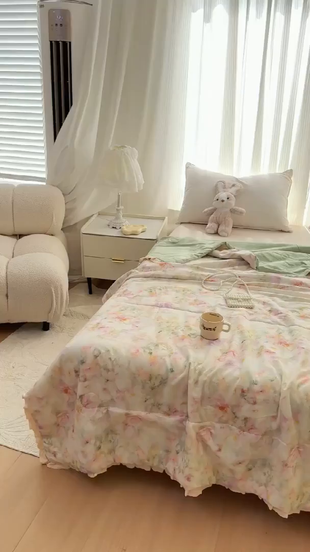 91家纺网 家纺一手货源 找家纺 疆东 2026新款韩版花边A类全棉双层纱单夏被 配包装 油画