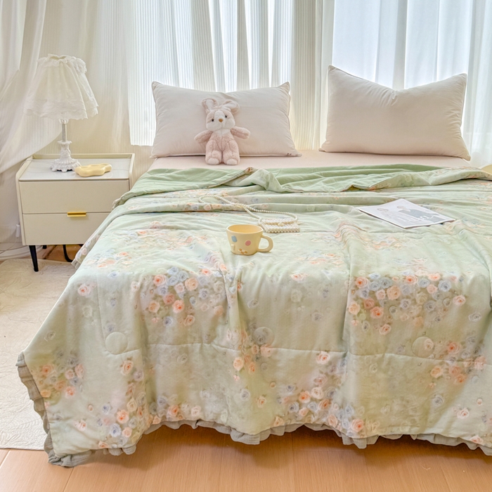 91家纺网 家纺一手货源 找家纺 疆东 2026新款韩版花边A类全棉双层纱单夏被 配包装 月光蔷薇