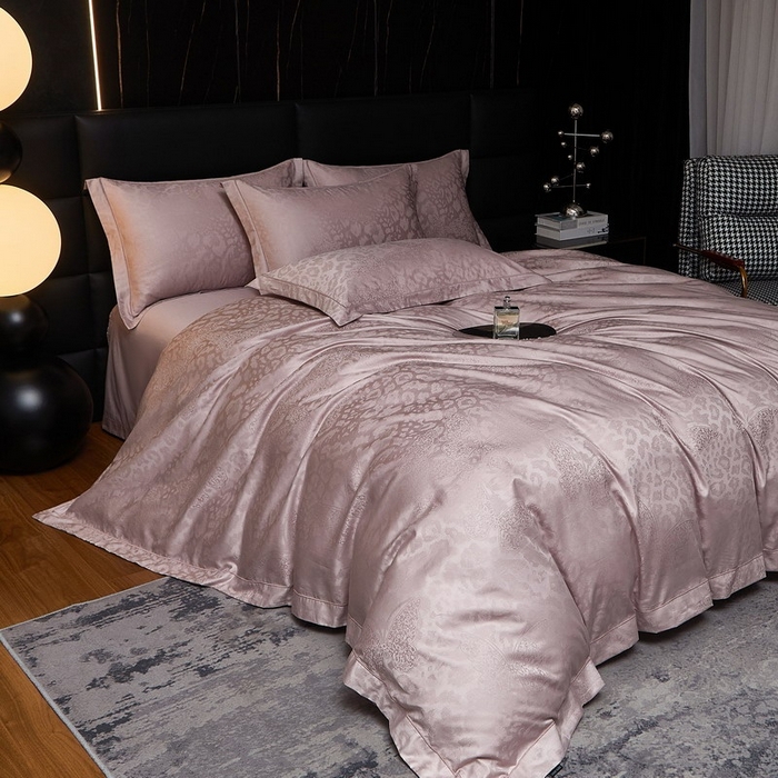 91家纺网 家纺一手货源 找家纺 金纱玉纺家纺 2026春夏新款全棉纯棉提花工艺四件套 豹纹蝶舞-紫豆沙