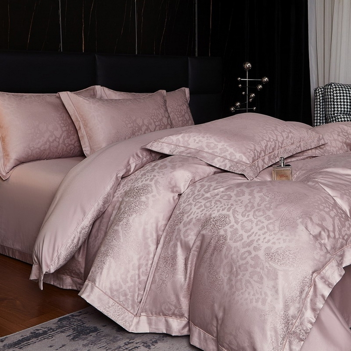 91家纺网 家纺一手货源 找家纺 金纱玉纺家纺 2026春夏新款全棉纯棉提花工艺四件套 豹纹蝶舞-紫豆沙