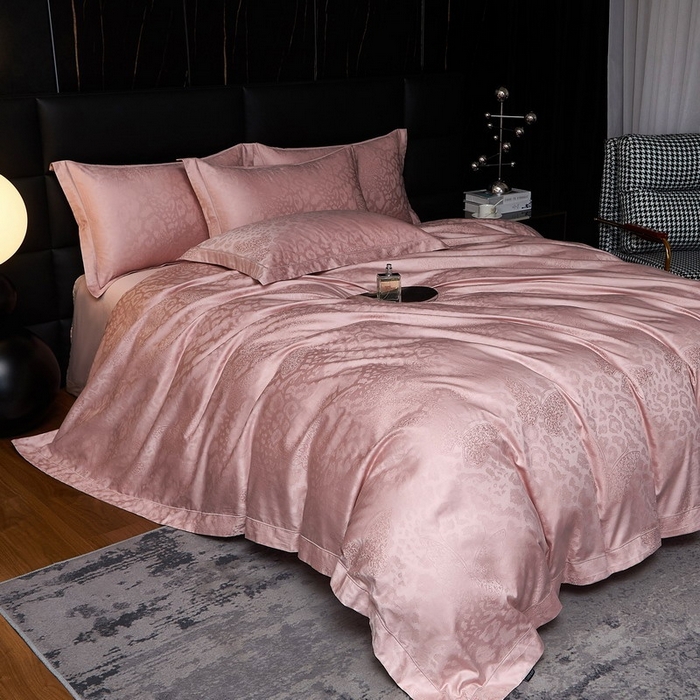 91家纺网 家纺一手货源 找家纺 金纱玉纺家纺 2026春夏新款全棉纯棉提花工艺四件套 豹纹蝶舞-豆沙