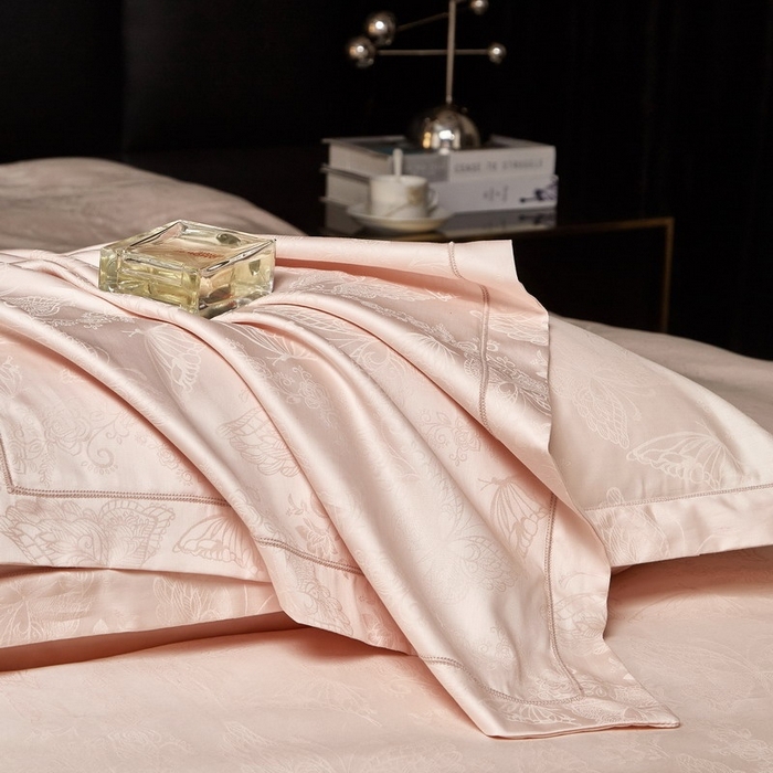 91家纺网 家纺一手货源 找家纺 金纱玉纺家纺 2026春夏新款全棉纯棉提花工艺四件套 蝶舞花恋-粉