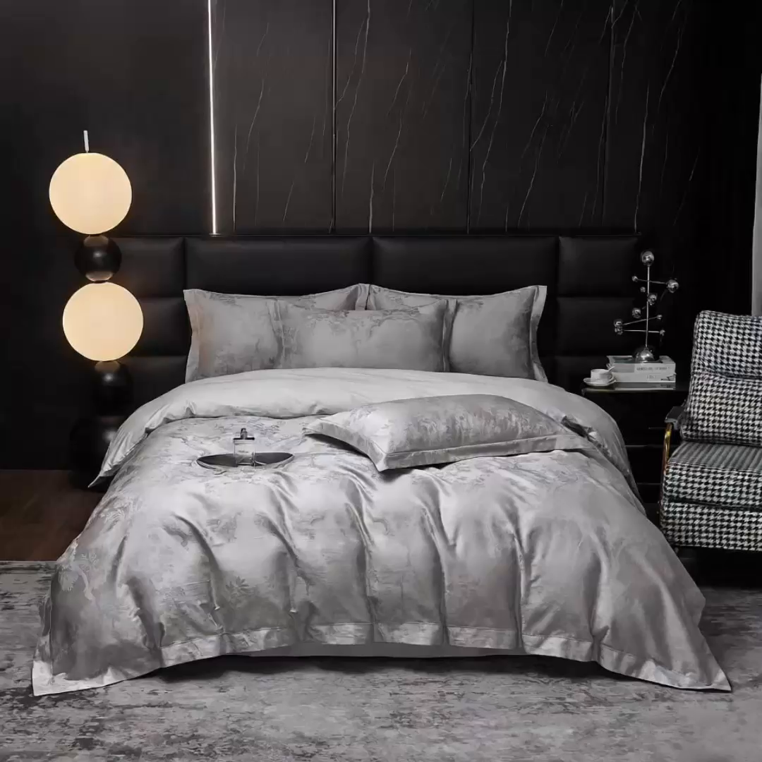 91家纺网 家纺一手货源 找家纺 金纱玉纺家纺 2026春夏新款全棉纯棉提花工艺四件套 宫廷花园-亚麻灰