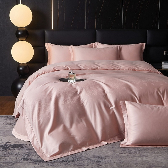 91家纺网 家纺一手货源 找家纺 金纱玉纺家纺 2026春夏新款全棉纯棉提花工艺四件套 花间私语-初恋粉