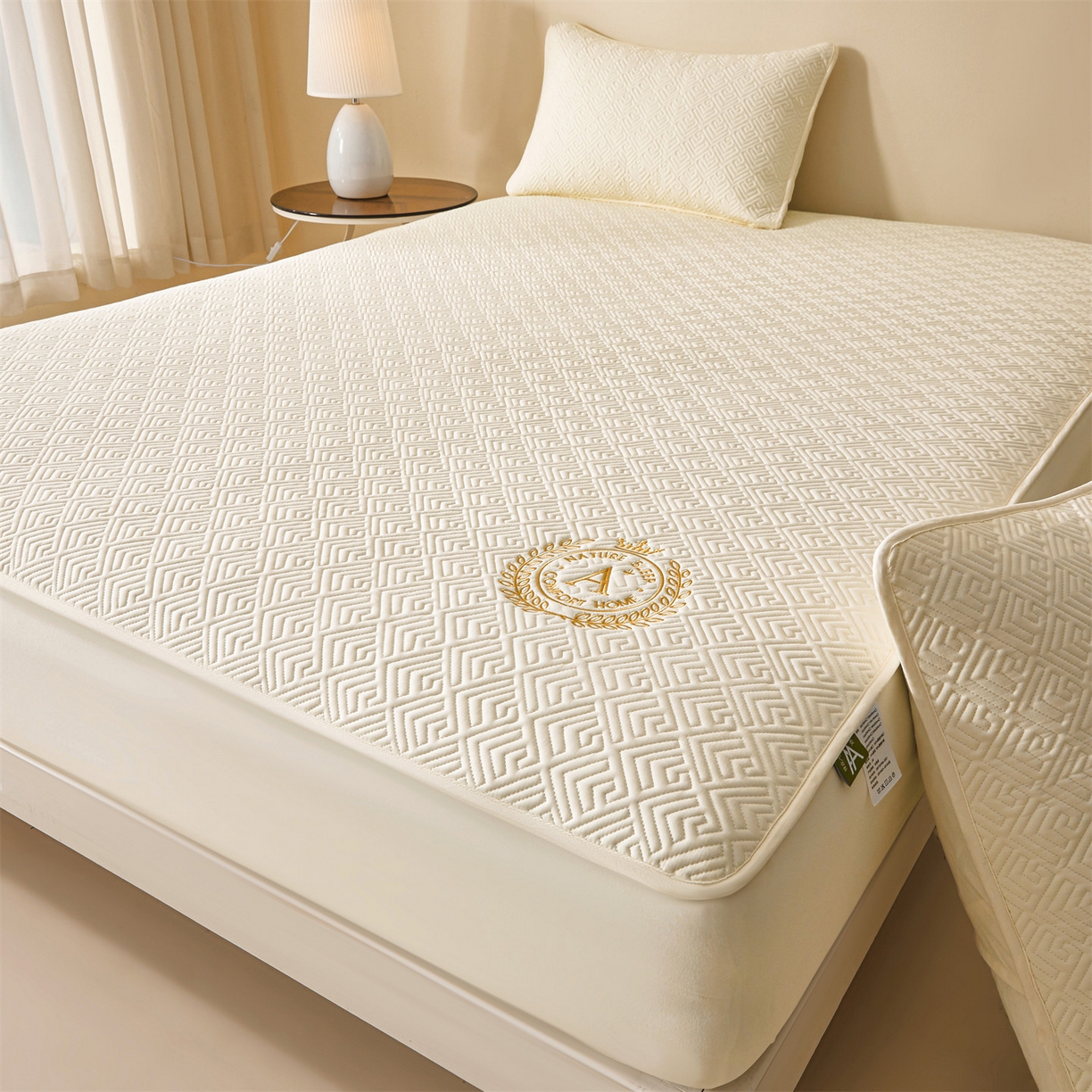 91家纺网 家纺一手货源 找家纺 （总）居眠 2026新款防水夹棉床笠-云梦系列