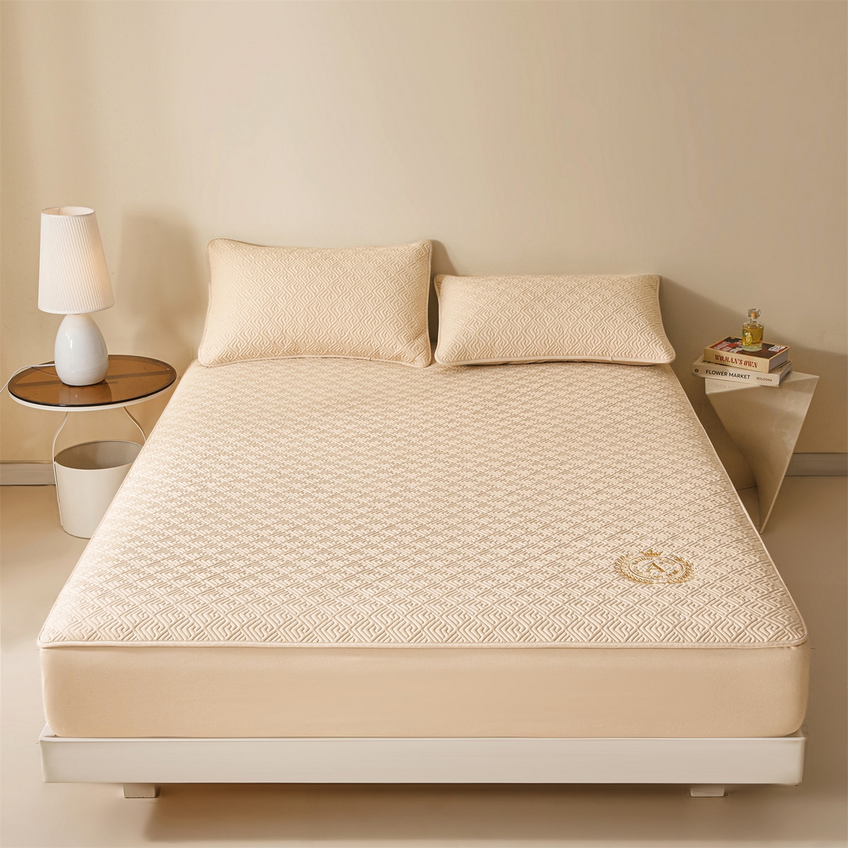 91家纺网 家纺一手货源 找家纺 居眠 2026新款防水夹棉床笠-云梦系列 云梦-卡