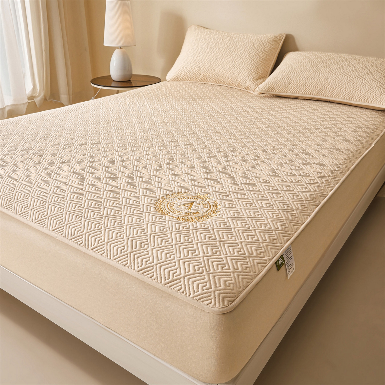 91家纺网 家纺一手货源 找家纺 居眠 2026新款防水夹棉床笠-云梦系列 云梦-卡