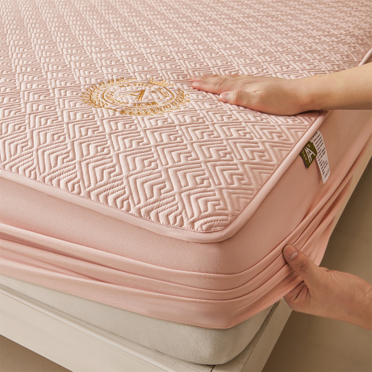 居眠 2026新款防水夹棉床笠-云梦系列 云梦-粉