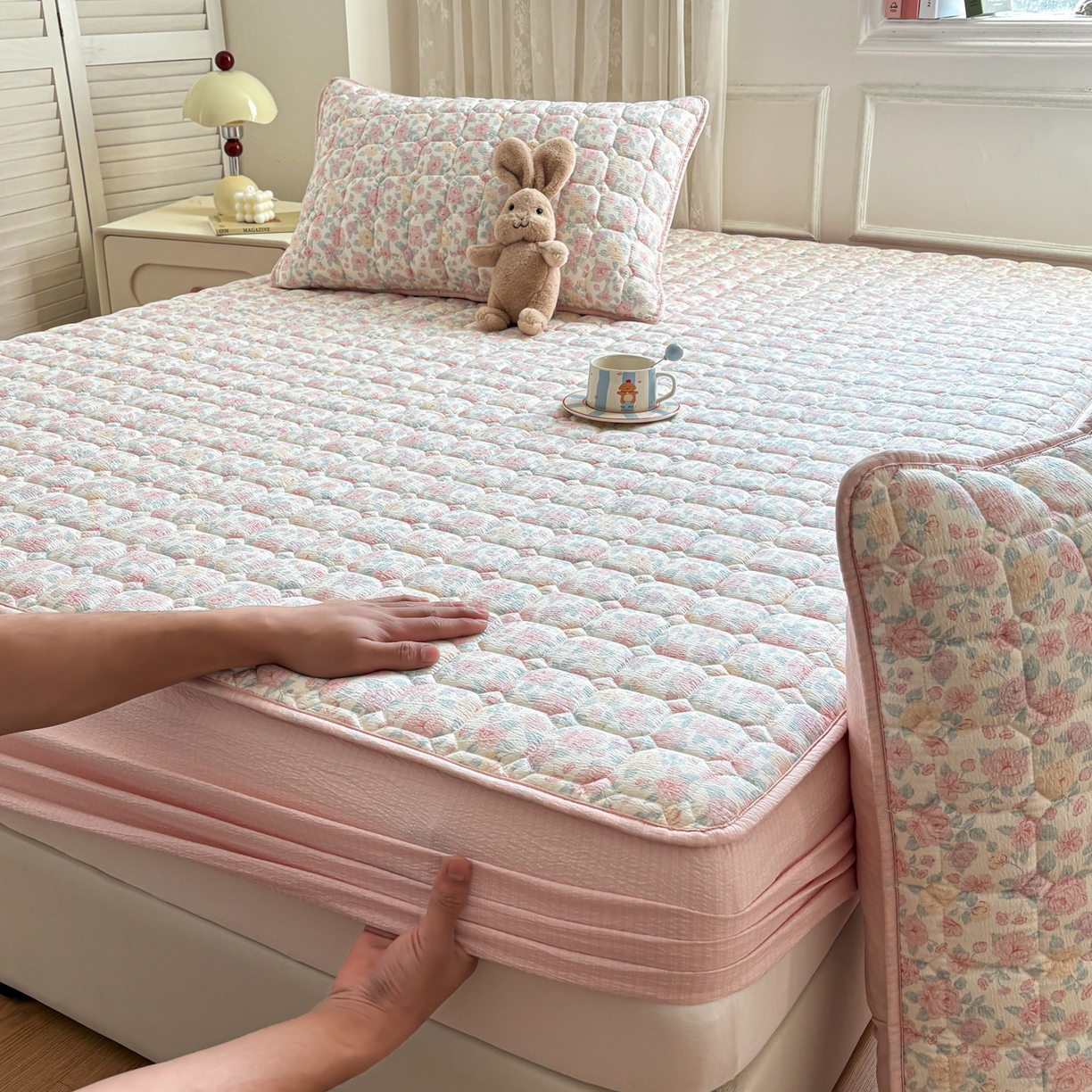 91家纺网 家纺一手货源 找家纺 居眠 2026新款印花皱皱纱夹棉床笠 蔷薇玫瑰