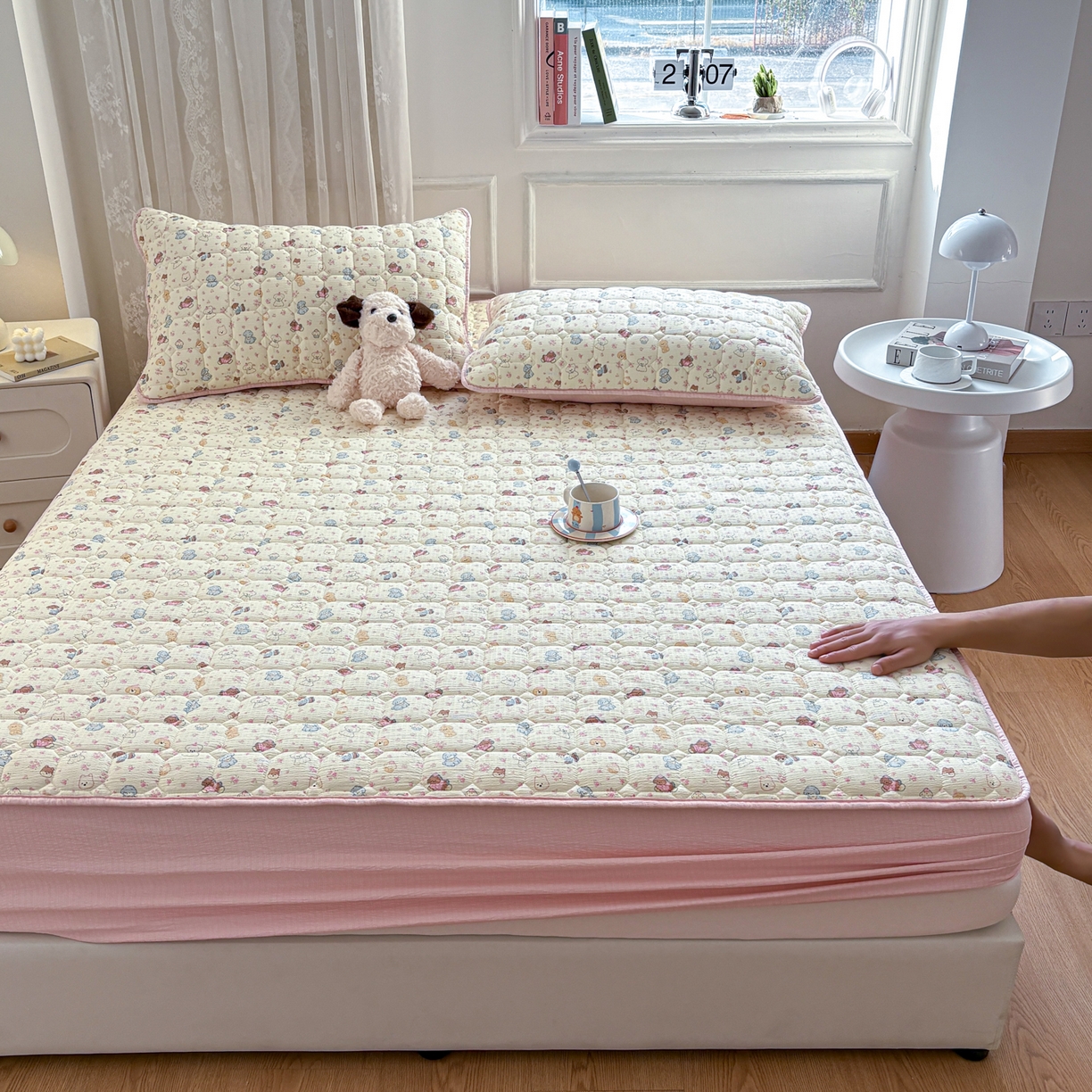 91家纺网 家纺一手货源 找家纺 居眠 2026新款印花皱皱纱夹棉床笠 泡芙小狗