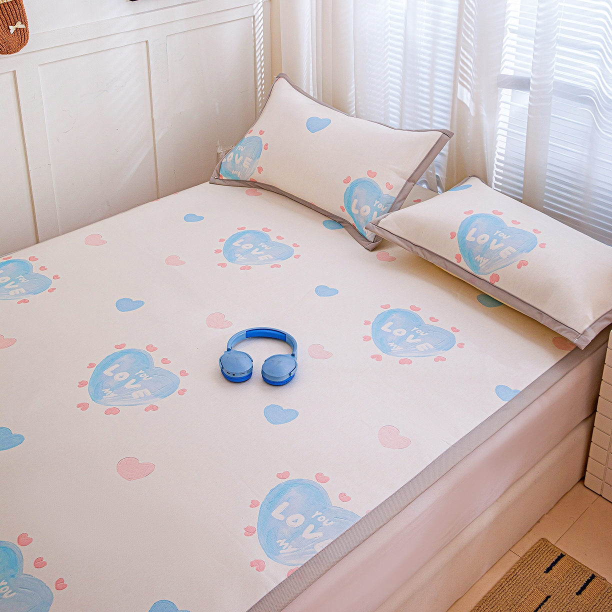 91家纺网 家纺一手货源 找家纺 富馨莱 2026新款冰丝凉席平铺款支持一件定制定做 LOVI心