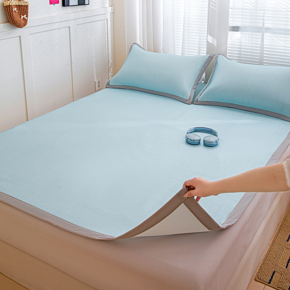 91家纺网 家纺一手货源 找家纺 富馨莱 2026新款冰丝凉席平铺款支持一件定制定做 冰川蓝