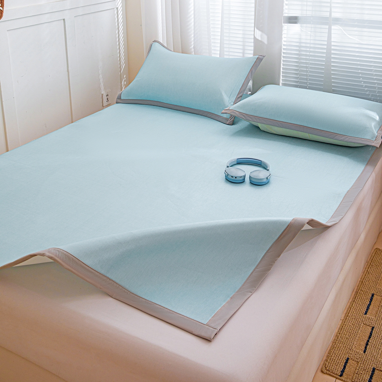 91家纺网 家纺一手货源 找家纺 富馨莱 2026新款冰丝凉席平铺款支持一件定制定做 冰川蓝