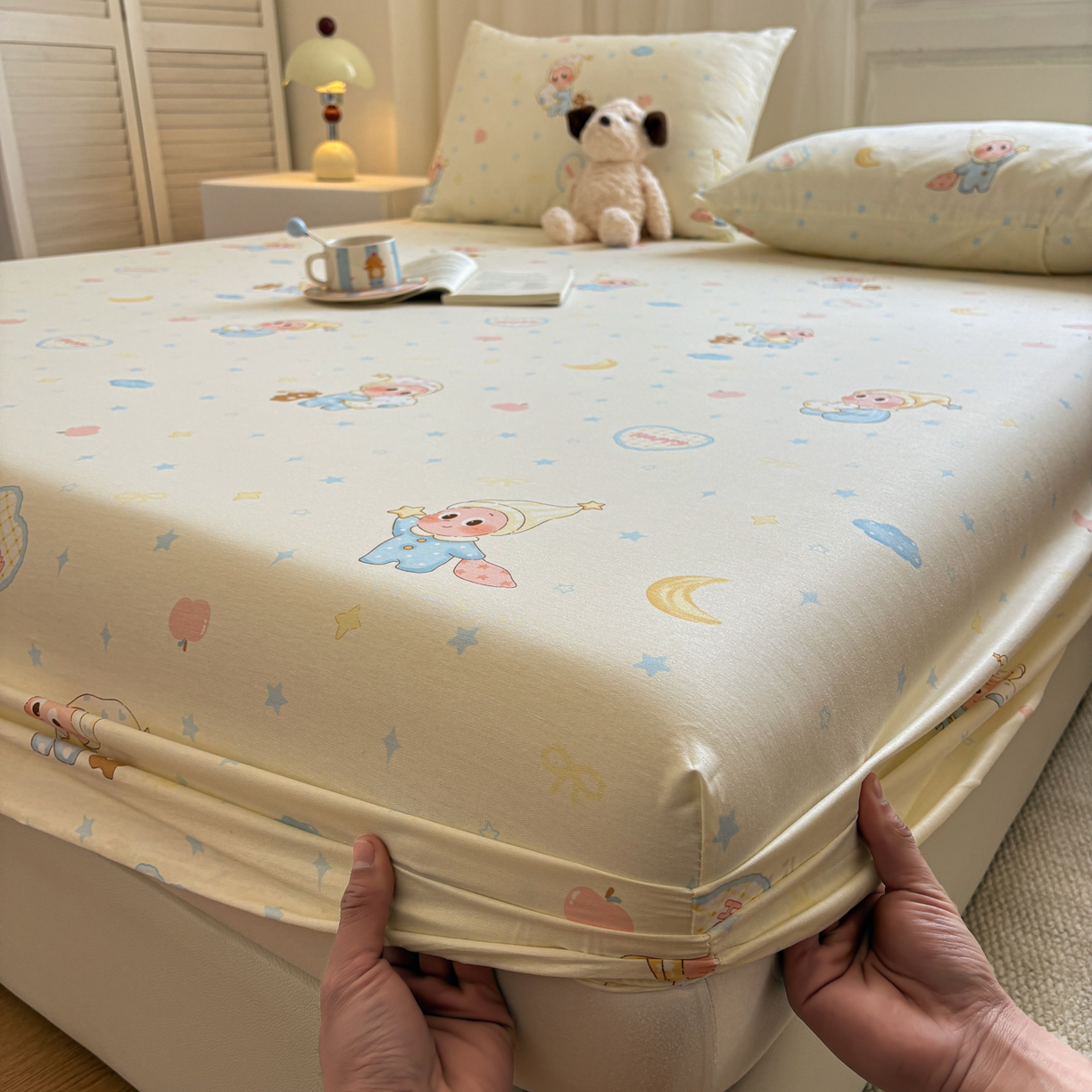 91家纺网 家纺一手货源 找家纺 居眠 2026新款全棉单层印花单床笠 蓝色星星人