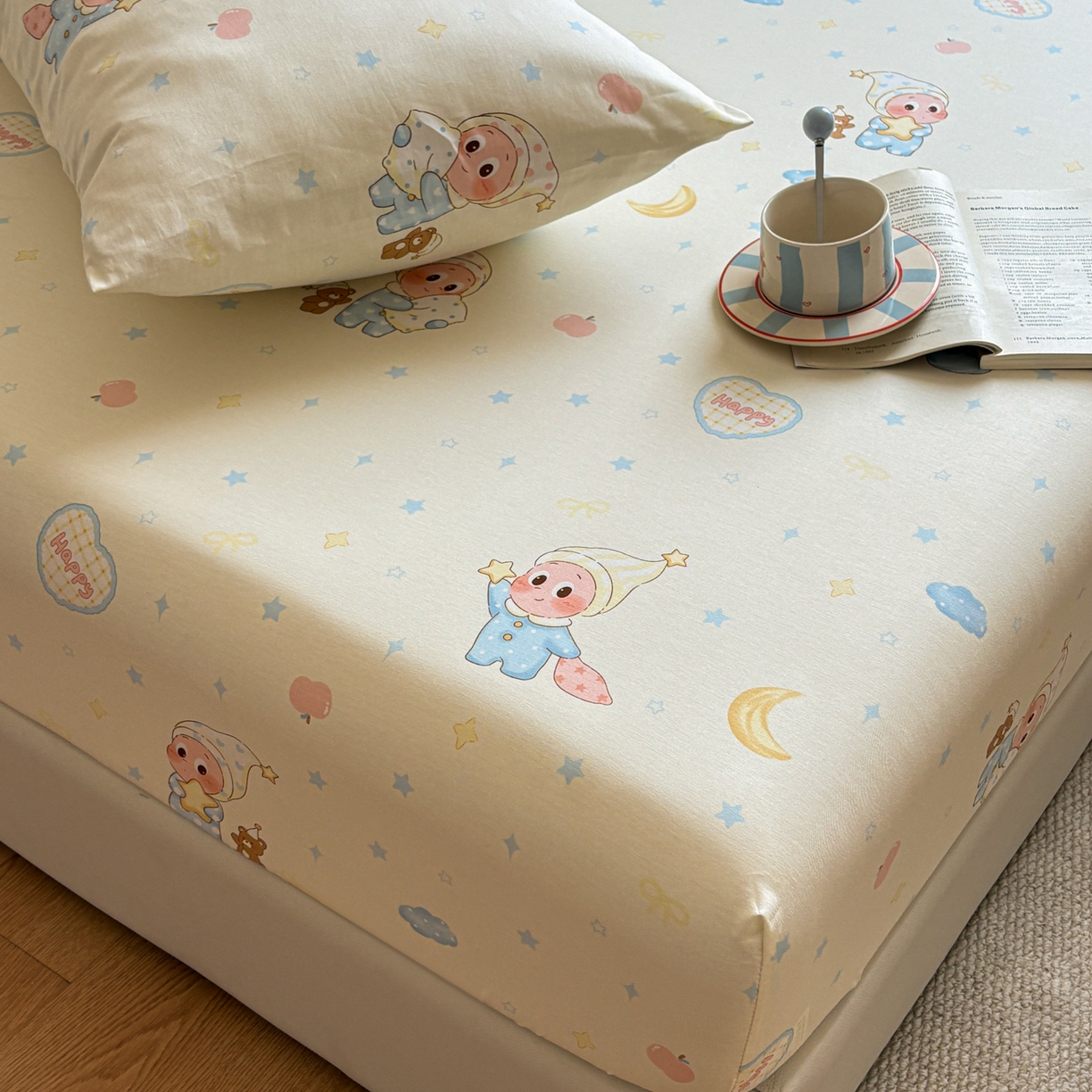 91家纺网 家纺一手货源 找家纺 居眠 2026新款全棉单层印花单床笠 蓝色星星人