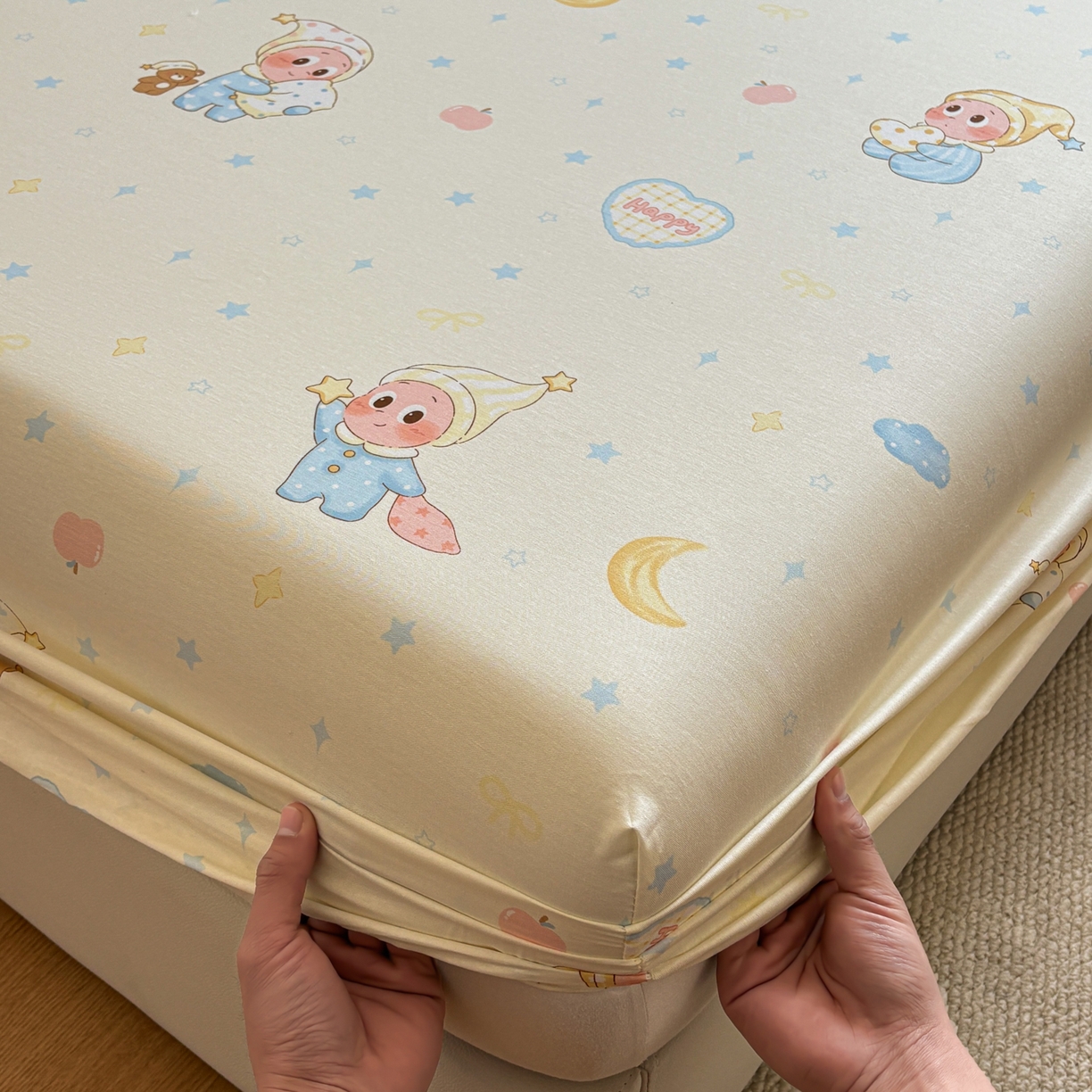 91家纺网 家纺一手货源 找家纺 居眠 2026新款全棉单层印花单床笠 蓝色星星人