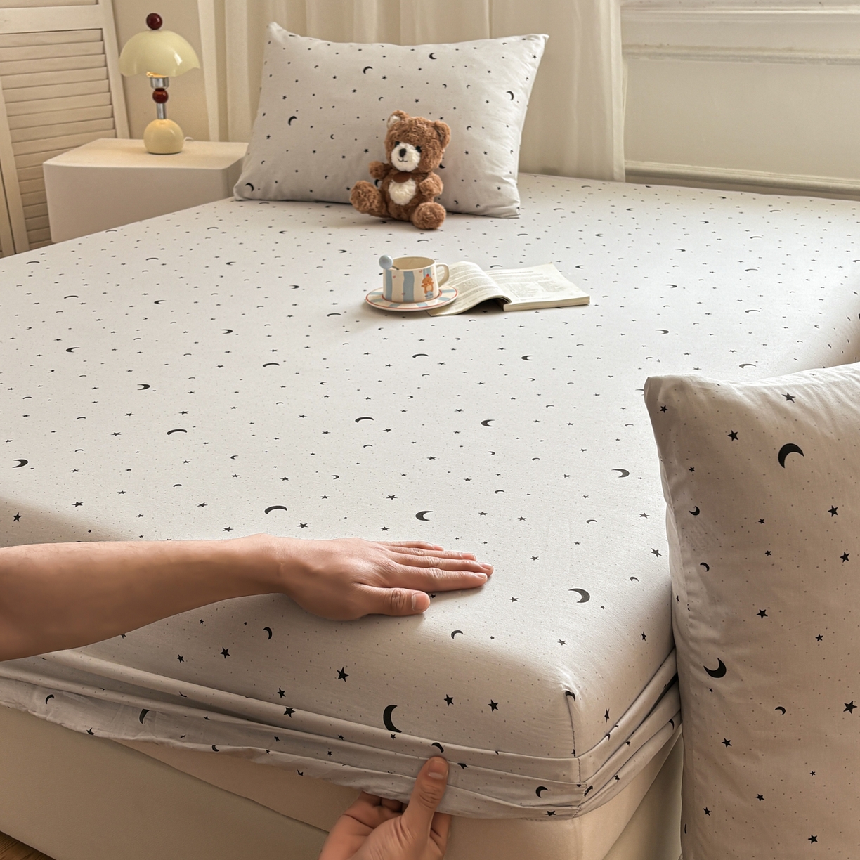 91家纺网 家纺一手货源 找家纺 居眠 2026新款全棉单层印花单床笠 月光恋人-灰