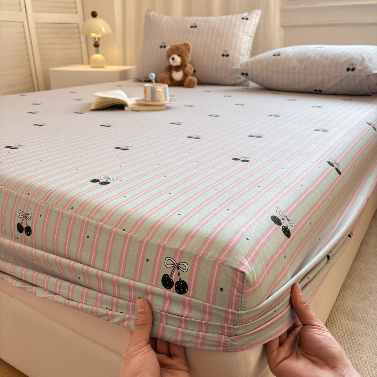 91家纺网 家纺一手货源 找家纺 居眠 2026新款全棉单层印花单床笠 时尚樱桃