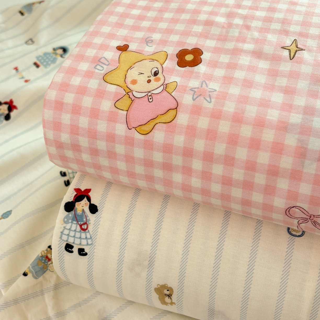 91家纺网 家纺一手货源 找家纺 居眠 2026新款全棉单层印花单床笠 组合叠拍