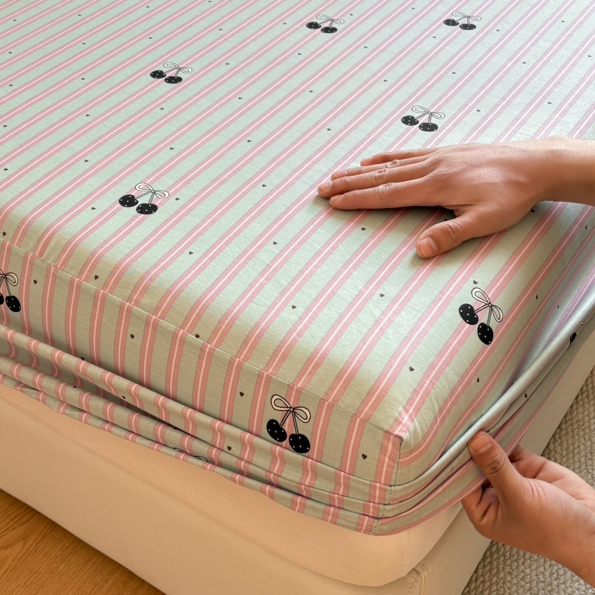 91家纺网 家纺一手货源 找家纺 居眠 2026新款全棉单层印花单床笠 时尚樱桃