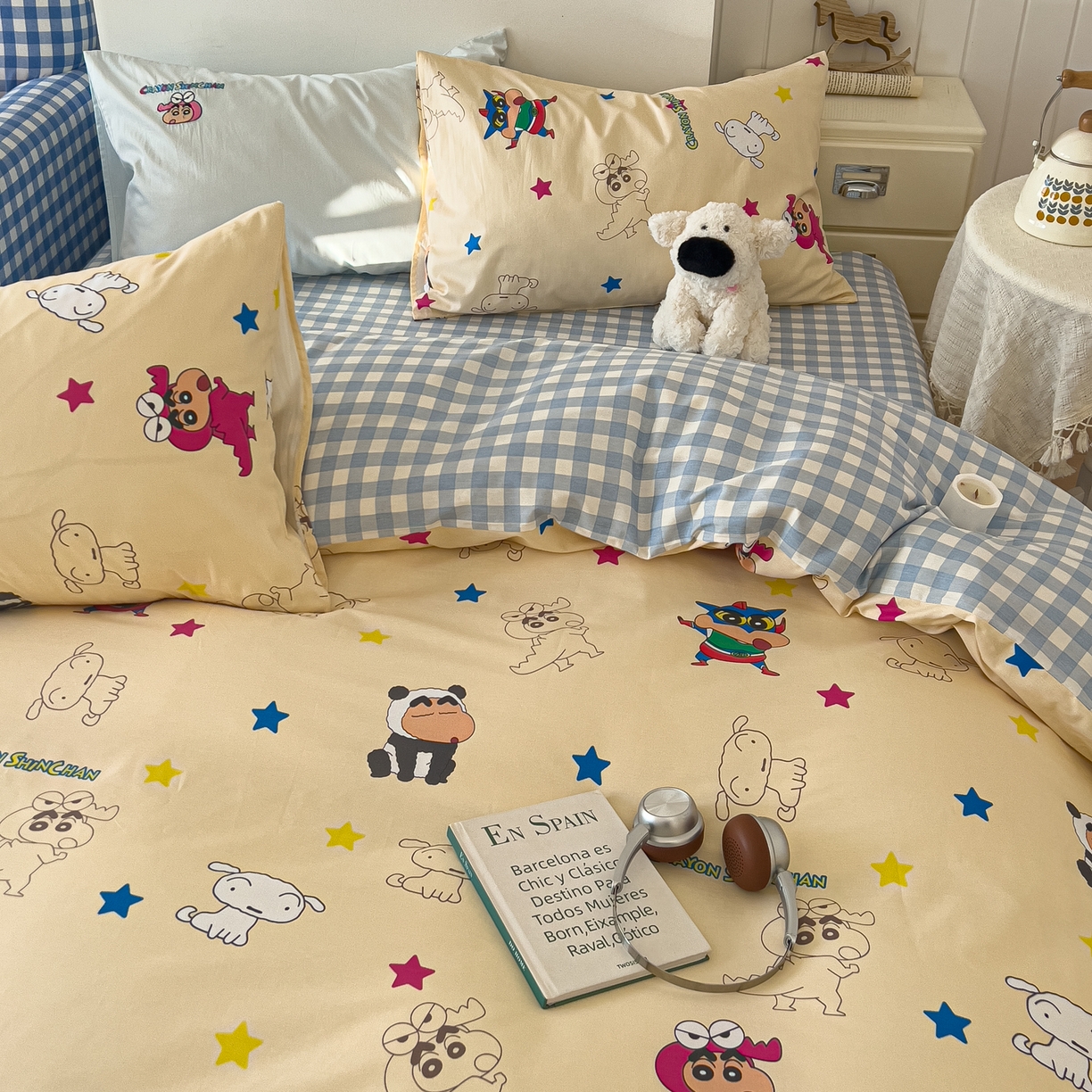 91家纺网 家纺一手货源 找家纺 桃子家居 2026新款A类蜡笔小新正版授权刺绣混搭枕套卡通印花系列四件套 棉蜡笔小新-百变小新