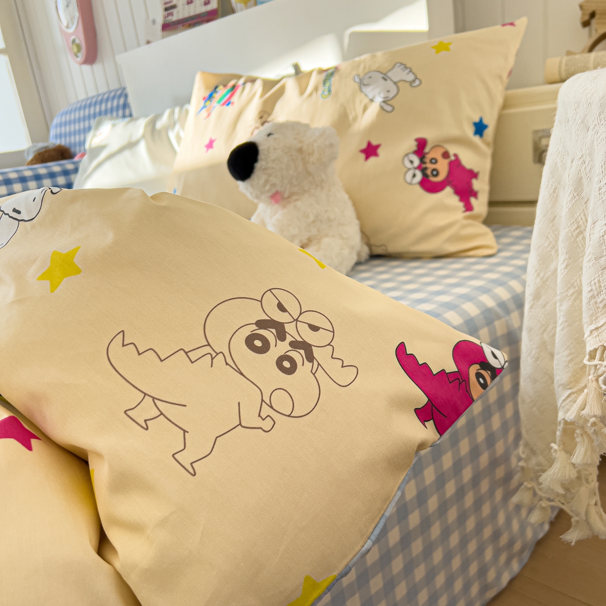 91家纺网 家纺一手货源 找家纺 桃子家居 2026新款A类蜡笔小新正版授权刺绣混搭枕套卡通印花系列四件套 棉蜡笔小新-百变小新