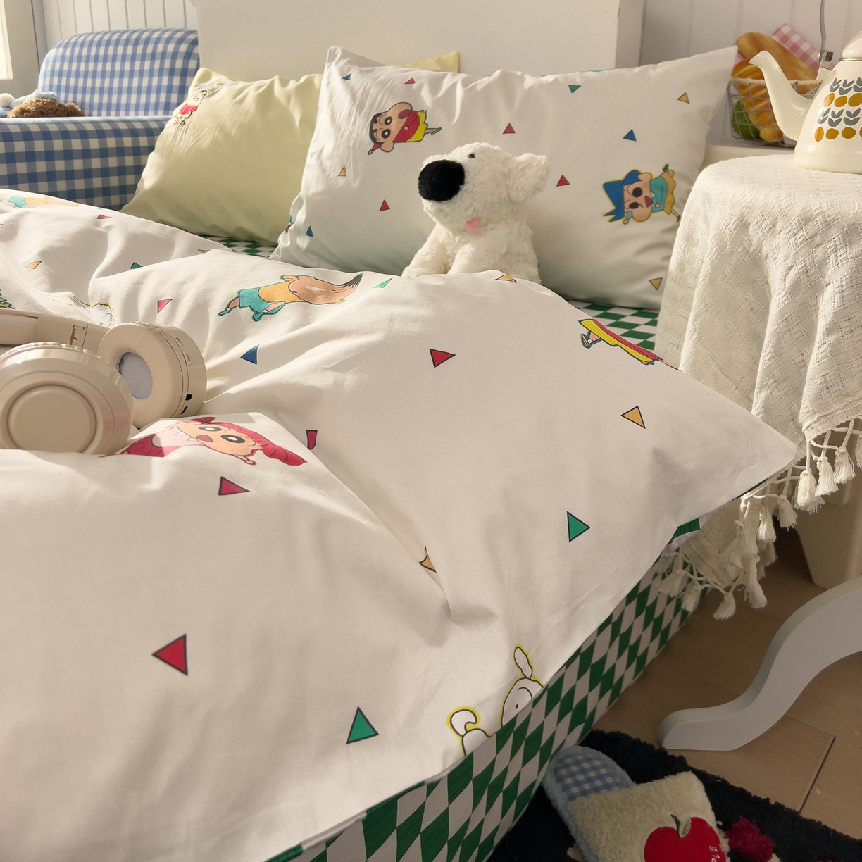 91家纺网 家纺一手货源 找家纺 桃子家居 2026新款A类蜡笔小新正版授权刺绣混搭枕套卡通印花系列四件套 棉蜡笔小新-彩色伙伴