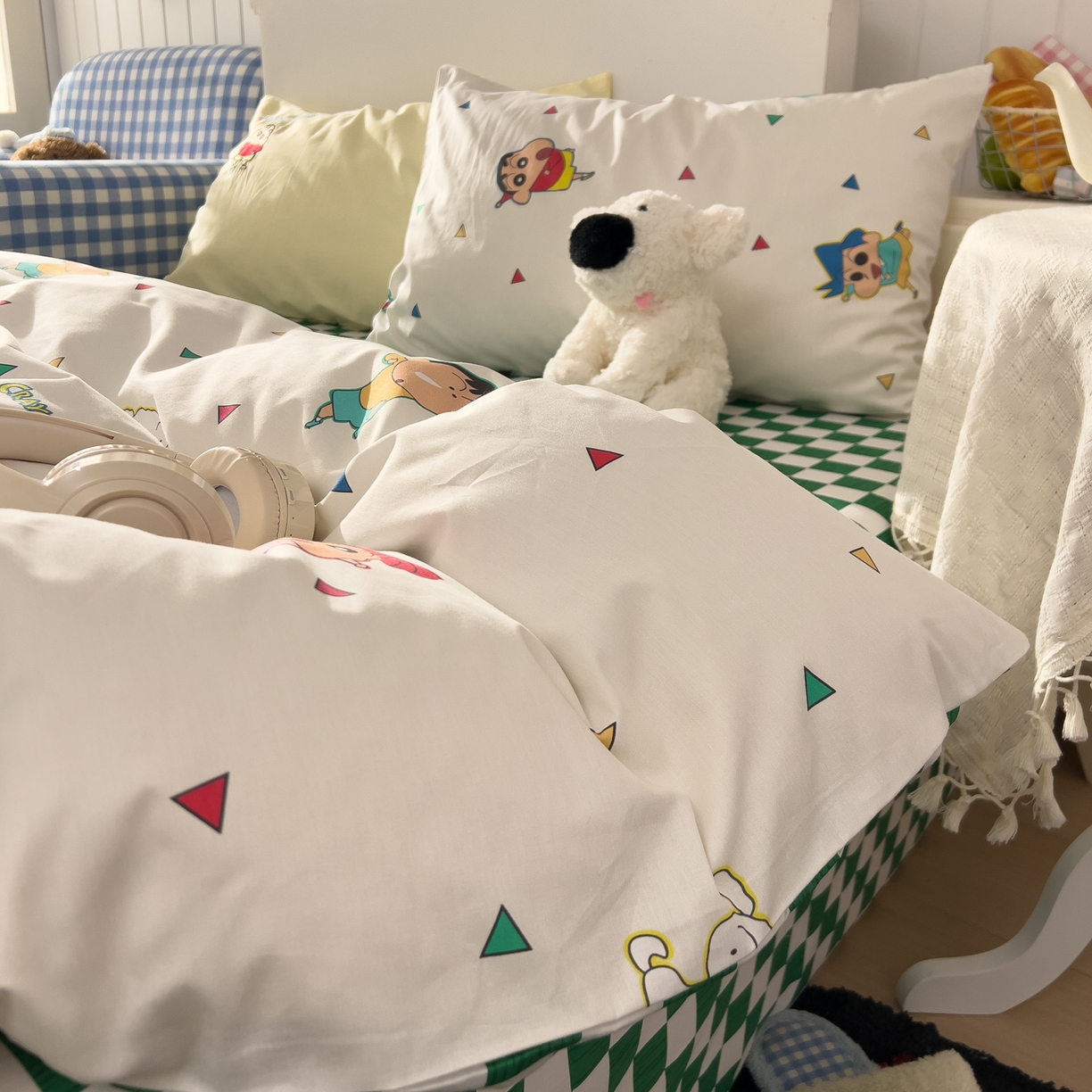 91家纺网 家纺一手货源 找家纺 桃子家居 2026新款A类蜡笔小新正版授权刺绣混搭枕套卡通印花系列四件套 棉蜡笔小新-彩色伙伴