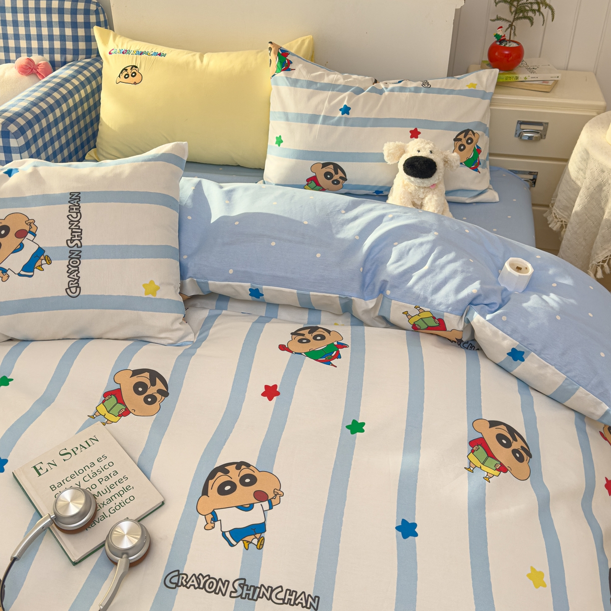 91家纺网 家纺一手货源 找家纺 桃子家居 2026新款A类蜡笔小新正版授权刺绣混搭枕套卡通印花系列四件套 棉蜡笔小新-超人小新