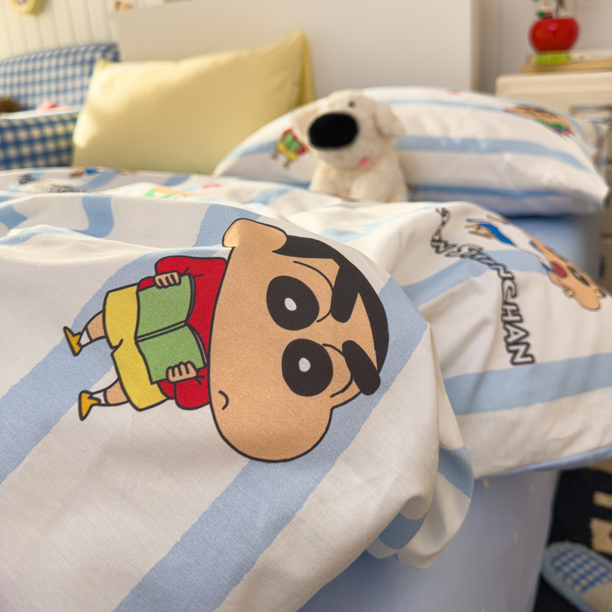 91家纺网 家纺一手货源 找家纺 桃子家居 2026新款A类蜡笔小新正版授权刺绣混搭枕套卡通印花系列四件套 棉蜡笔小新-超人小新