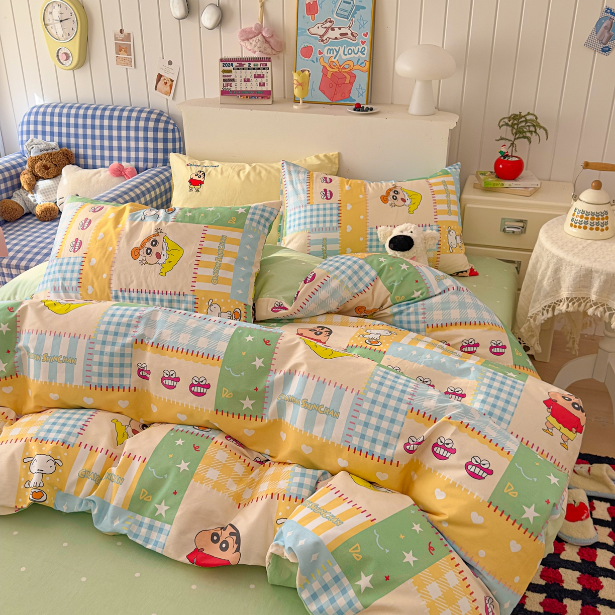 91家纺网 家纺一手货源 找家纺 桃子家居 2026新款A类蜡笔小新正版授权刺绣混搭枕套卡通印花系列四件套 棉蜡笔小新-快乐童年