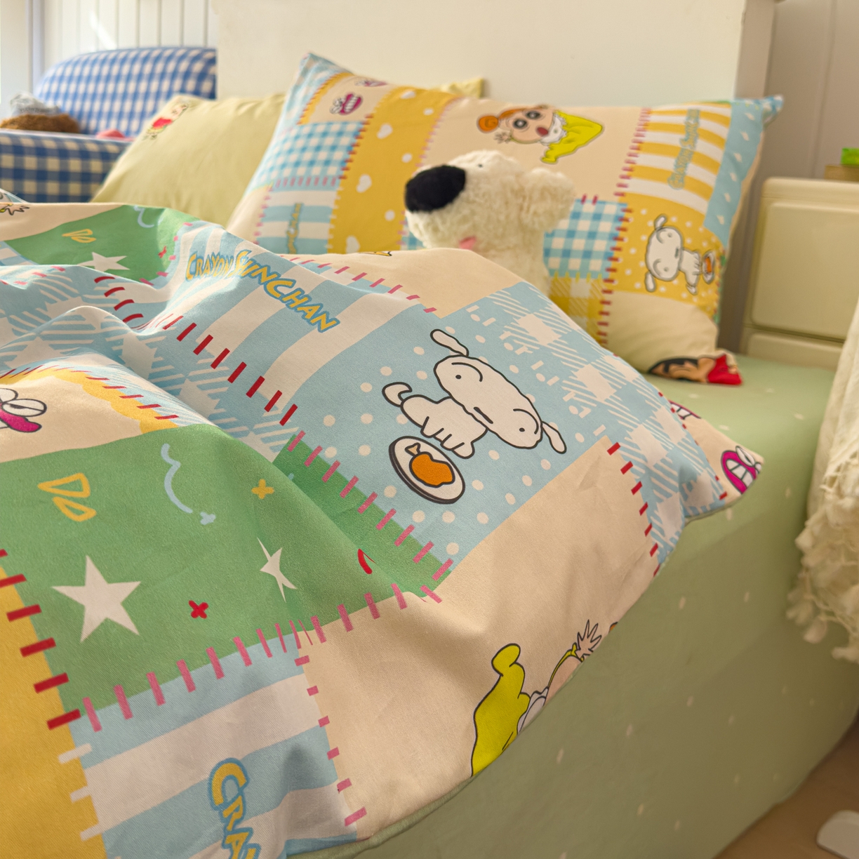 91家纺网 家纺一手货源 找家纺 桃子家居 2026新款A类蜡笔小新正版授权刺绣混搭枕套卡通印花系列四件套 棉蜡笔小新-快乐童年