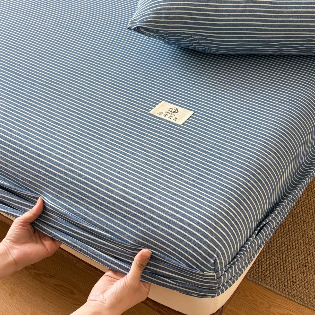 91家纺网 家纺一手货源 找家纺 居眠 2026新款单层色织水洗格子全棉床笠 单层款-蓝细条