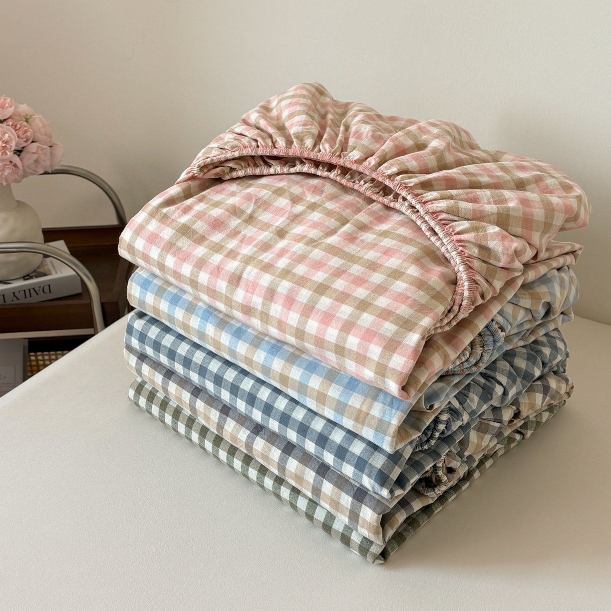 91家纺网 家纺一手货源 找家纺 居眠 2026新款单层色织水洗格子全棉床笠 组合叠拍