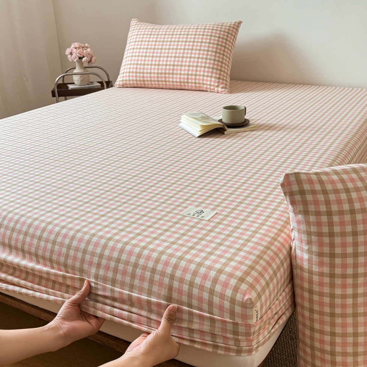 91家纺网 家纺一手货源 找家纺 居眠 2026新款单层色织水洗格子全棉床笠 单层款-印月粉
