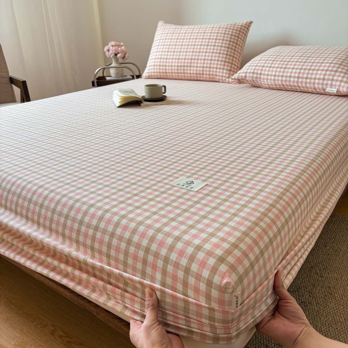 91家纺网 家纺一手货源 找家纺 居眠 2026新款单层色织水洗格子全棉床笠 单层款-印月粉